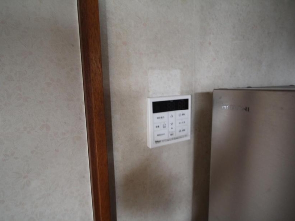 imgi_15_20303010_0019