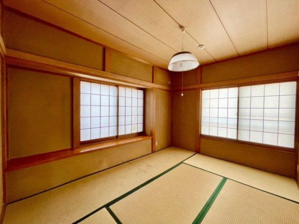 imgi_16_77788160_0011