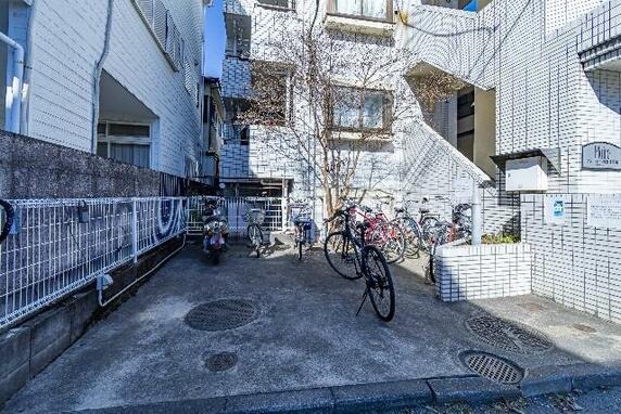 imgi_18_4zigsusGf8CwUEq1PaSPig==