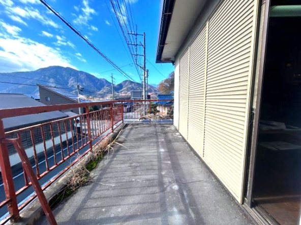 imgi_18_79077409_0018