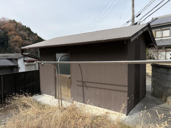 imgi_45_1830005828_640x480