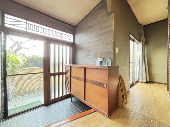 imgi_49_1923398133_640x480