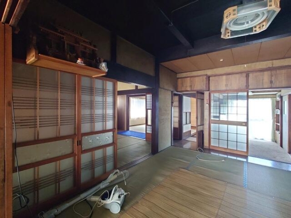 imgi_52_1886810901_640x480