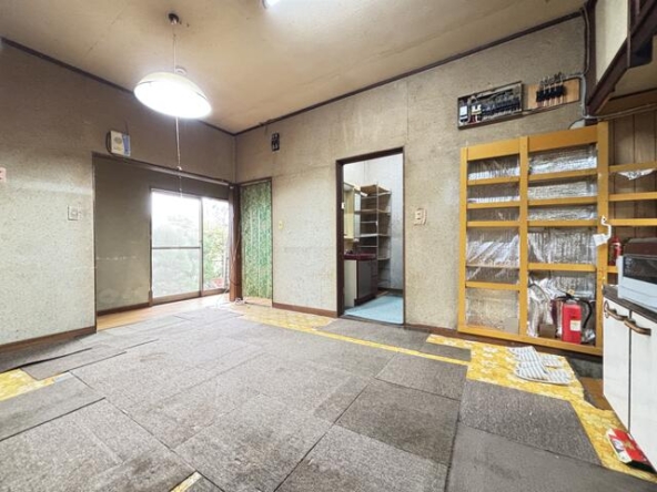 imgi_56_1923398340_640x480