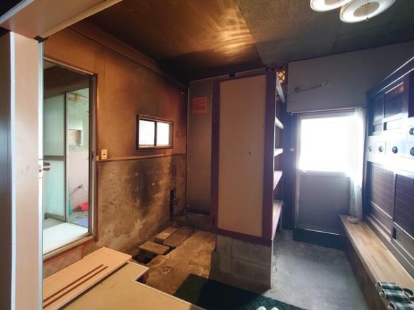 imgi_58_1886810923_640x480