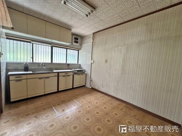 imgi_5_75712842_0003