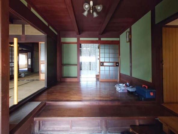 imgi_60_1886810895_640x480