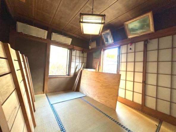 imgi_8_79077409_0004