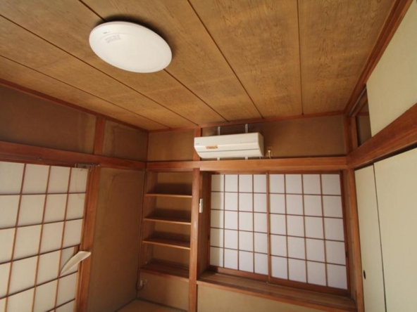 imgi_9_20303010_0016