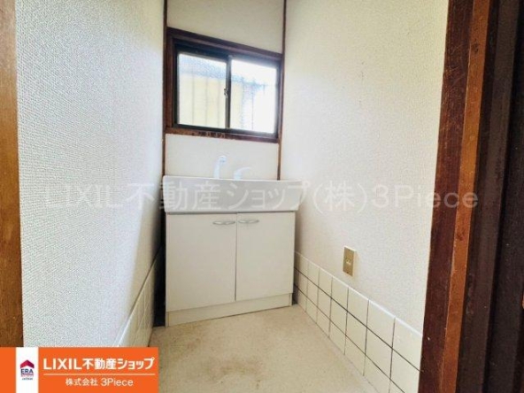 imgi_9_77467152_0021