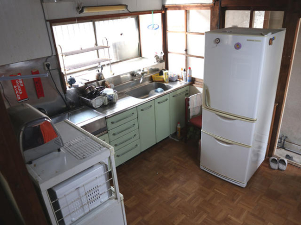 imgi_100_1243706365_640x480