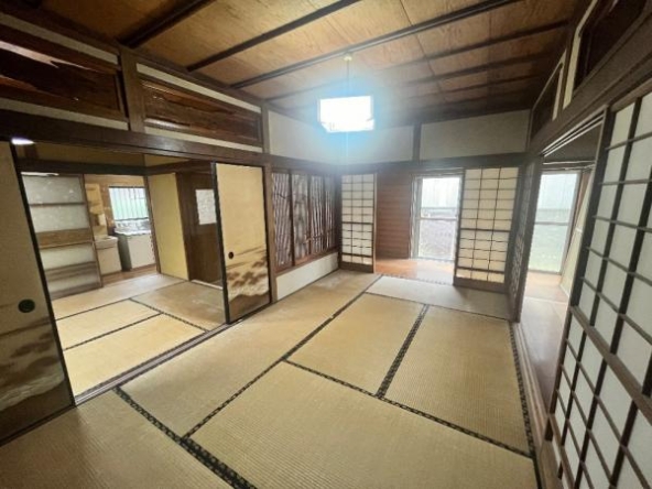 imgi_107_1950228508_600x450