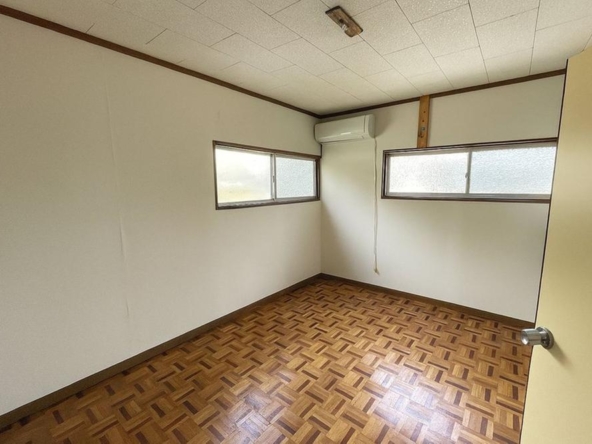 imgi_10_78564483_0008