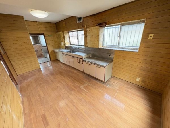 imgi_116_1950228511_600x450