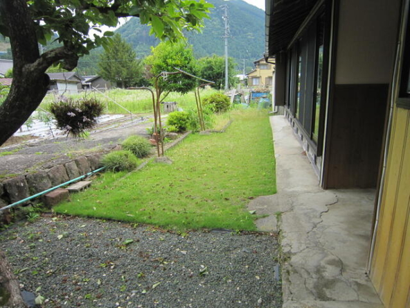 imgi_120_1874992650_640x480