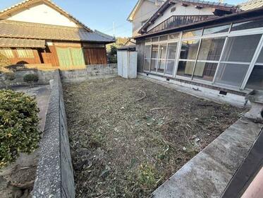 imgi_123_1943358739_373x280