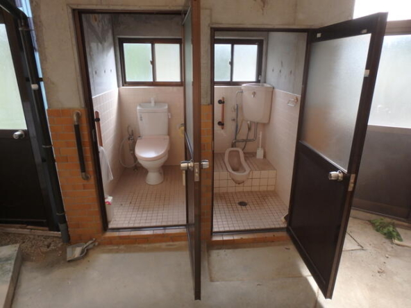 imgi_127_1917704672_640x480