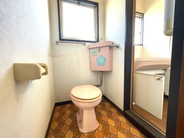 imgi_12_20111051_0007