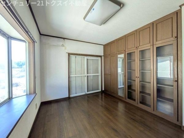 imgi_17_20303298_0016