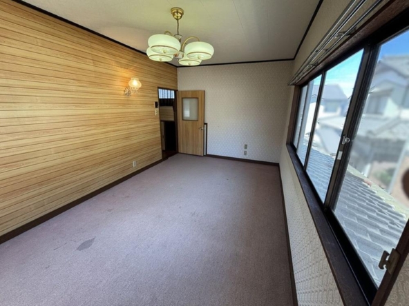 imgi_17_20348089_0015