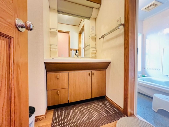 imgi_17_79118837_0036