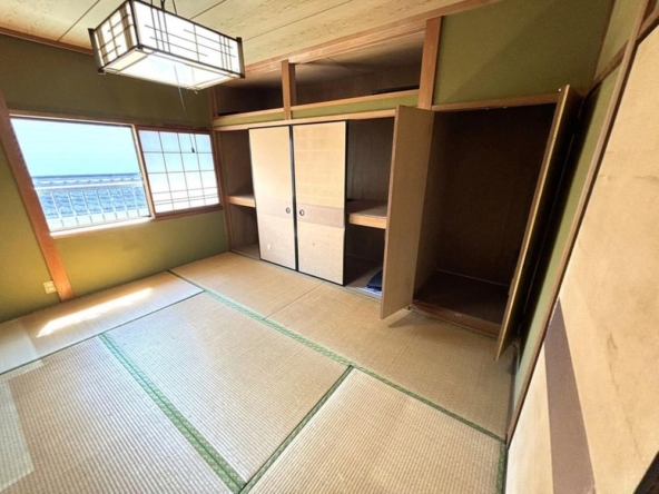 imgi_19_20348089_0017