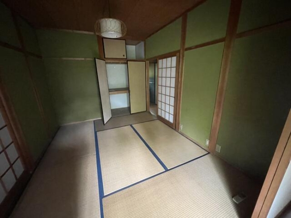 imgi_52_1714835666_640x480