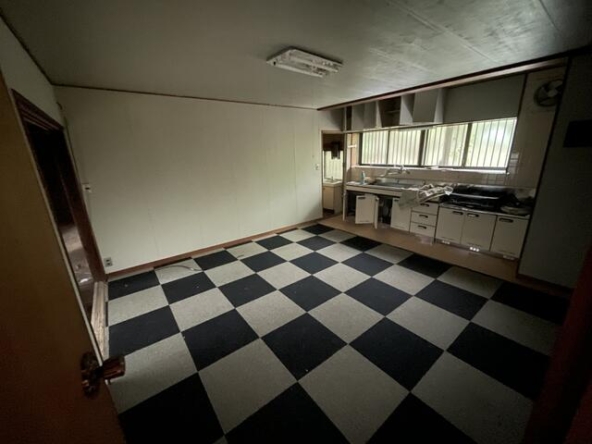 imgi_57_1714835551_640x480