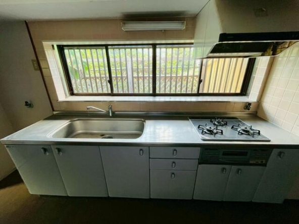 imgi_62_1915751053_640x480