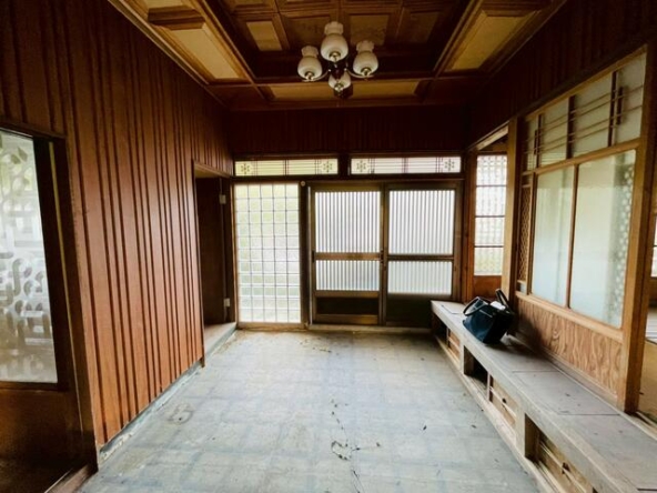 imgi_67_1915751086_640x480