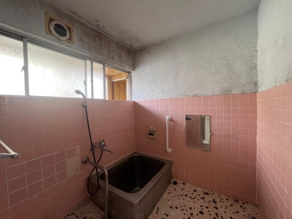 imgi_7_20215774_0010