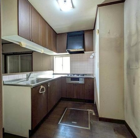 imgi_8_20303298_0006