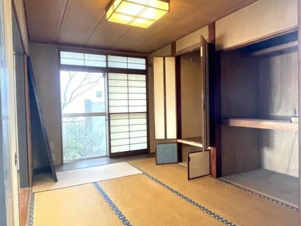 imgi_9_20111051_0009