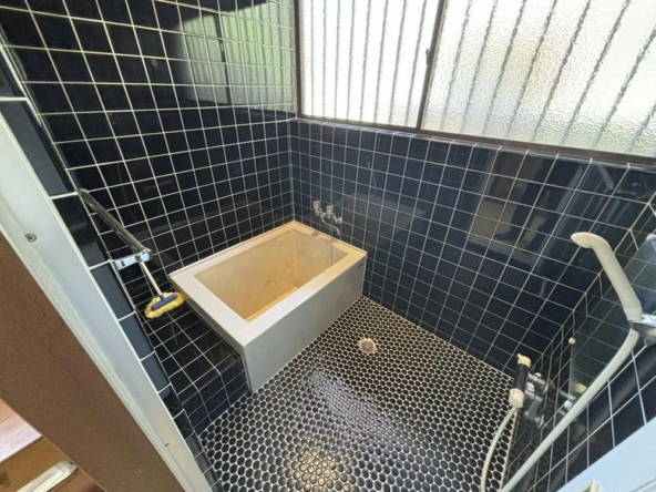 imgi_9_20348089_0007