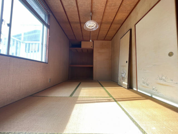 imgi_106_1735026729_640x480