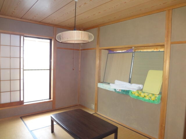 imgi_107_1923590754_640x480