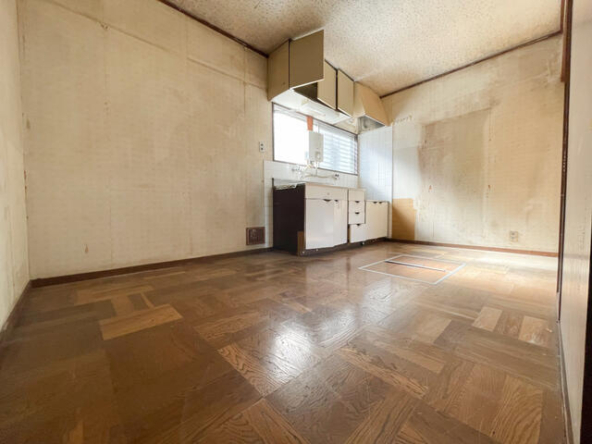 imgi_110_1735026726_640x480