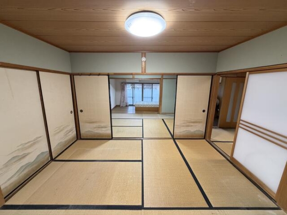 imgi_112_1934095386_640x480