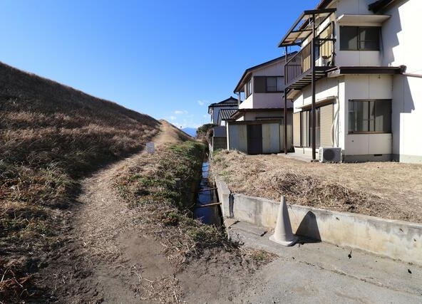 imgi_113_1947740722_640x427