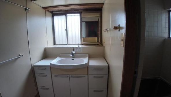 imgi_11_75665441_0033