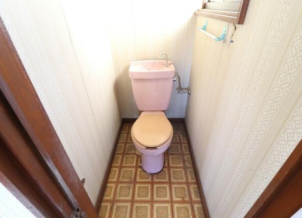 imgi_121_1947740748_640x427