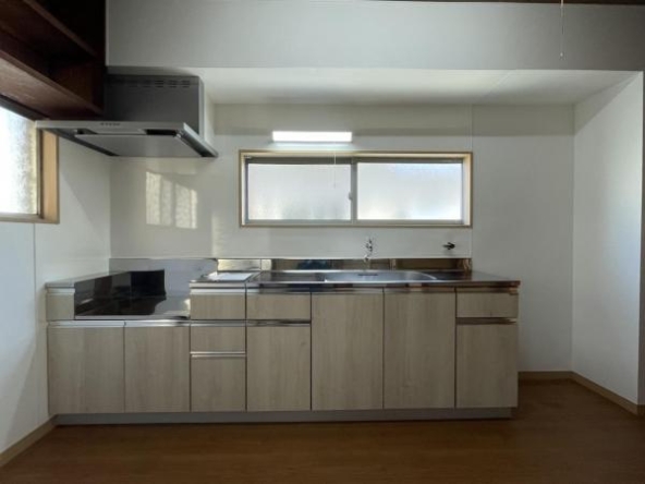 imgi_123_1943000805_600x450