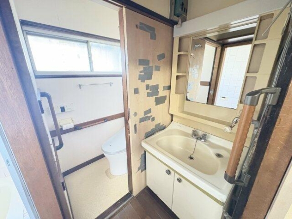 imgi_124_1968398214_640x480