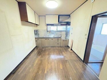 imgi_125_1968398174_373x280