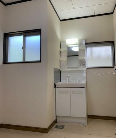 imgi_18_1970185180_375x500