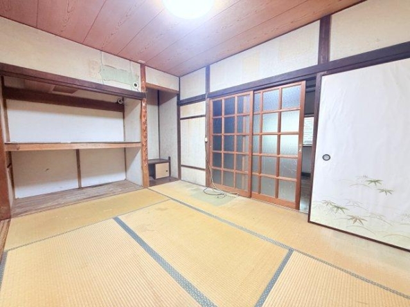 imgi_19_20562244_0012