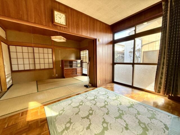 imgi_50_1835583671_640x480