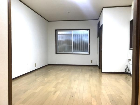 imgi_51_1814249024_600x450