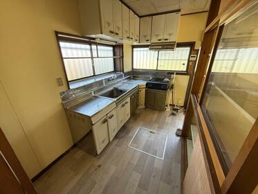 imgi_56_1975266646_373x280