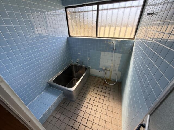 imgi_57_1975266633_640x480